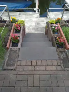 Betonplatten EHL Citypur und Blockstufen Ketzin