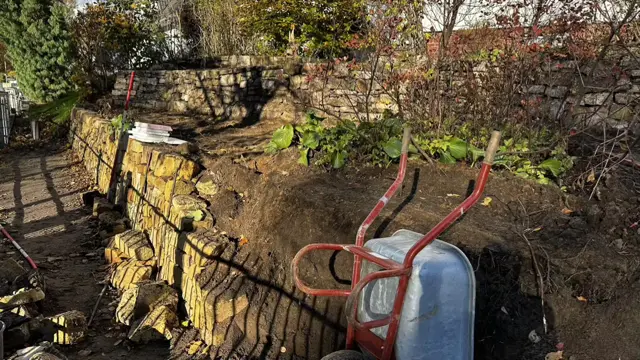 Hangbefestigung Hangsicherung Trockenmauer Sandstein Treppenanlage Blockstufen Falkensee